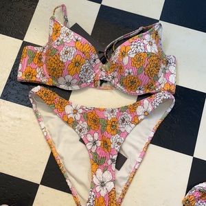 Triangl dahlia bikini set